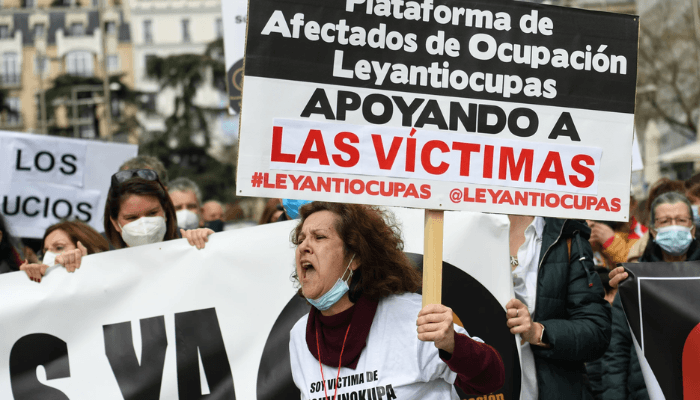 Es legal una empresa de desocupación en España y Barcelona: legalidad